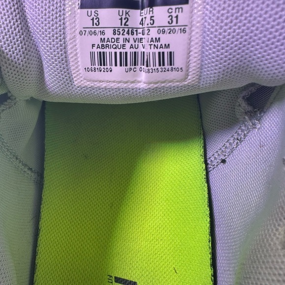 Nike Light Gray Running Shoes